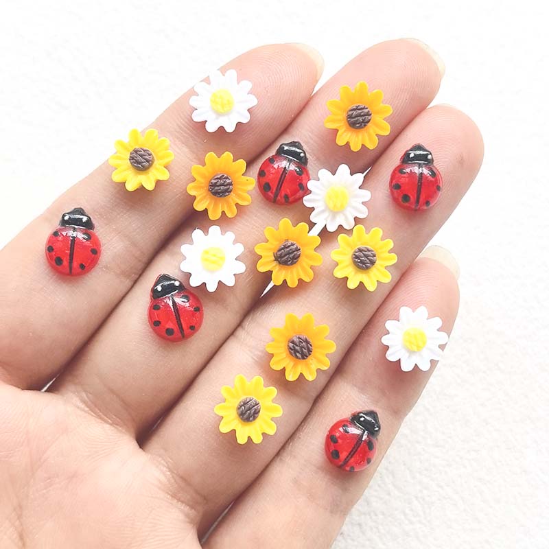 Flower Preservation Resin - ดอกเบญจมาศจิ๋วน่ารัก 65 ชิ้น, ตกแต่งเล็บลายแมลง DIY, ของตกแต่งเล็บธีมดอกไม้,