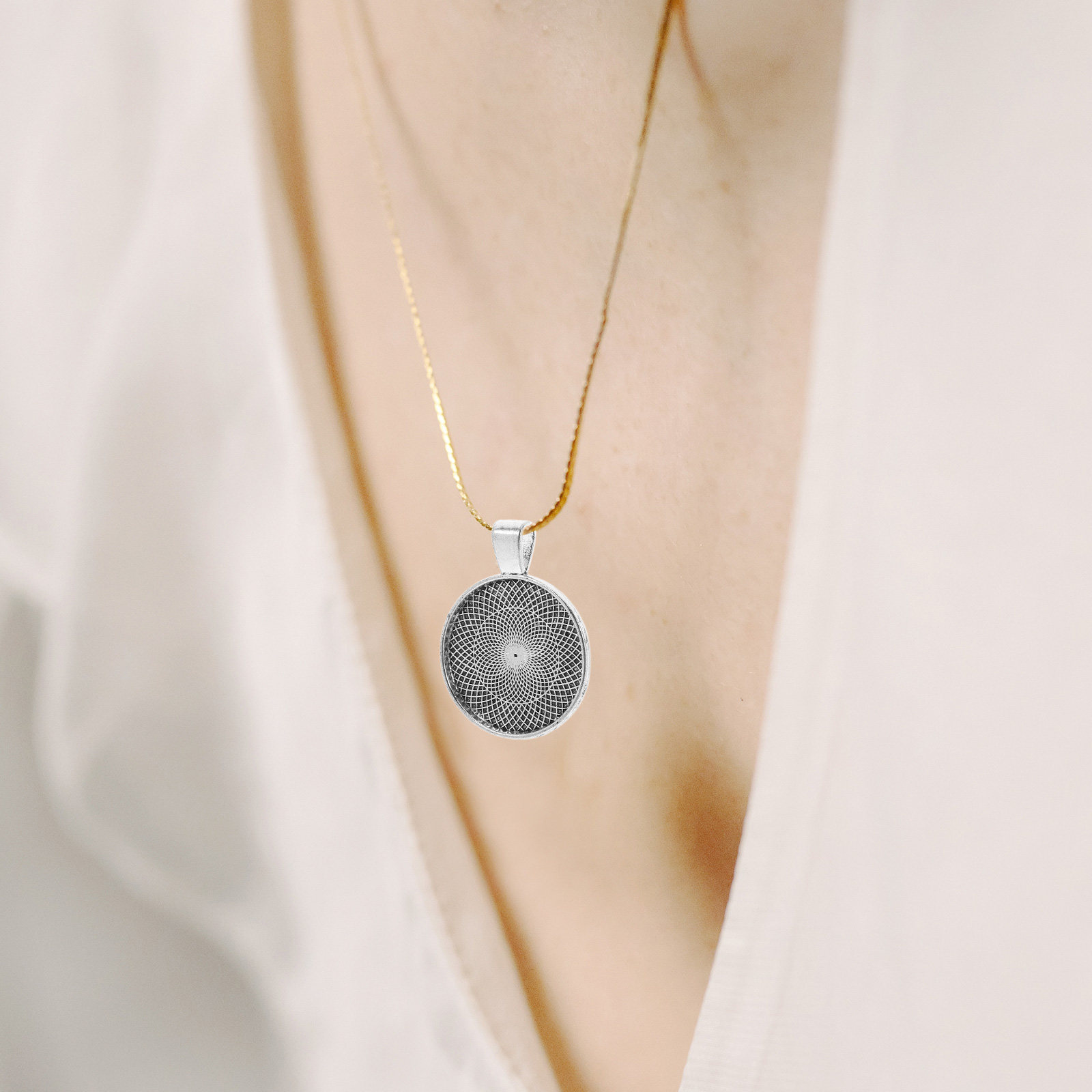 ถาดฐานจี้ทรงกลม 40 ชิ้น ฐานจี้ - Bezels Set Pendant บทวิจารณ์และราคา